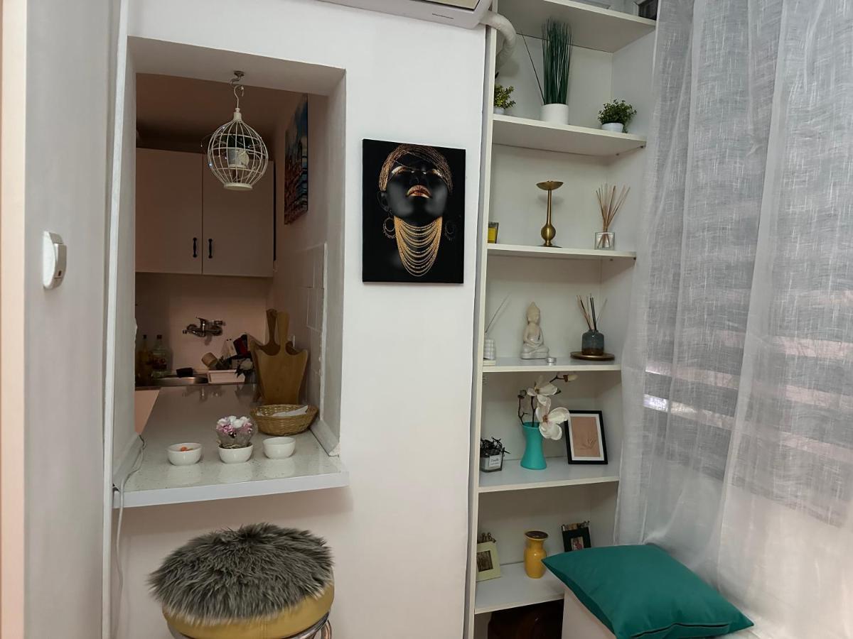 Ultracentral Studio Cherry Piata Amzei Appartamento *